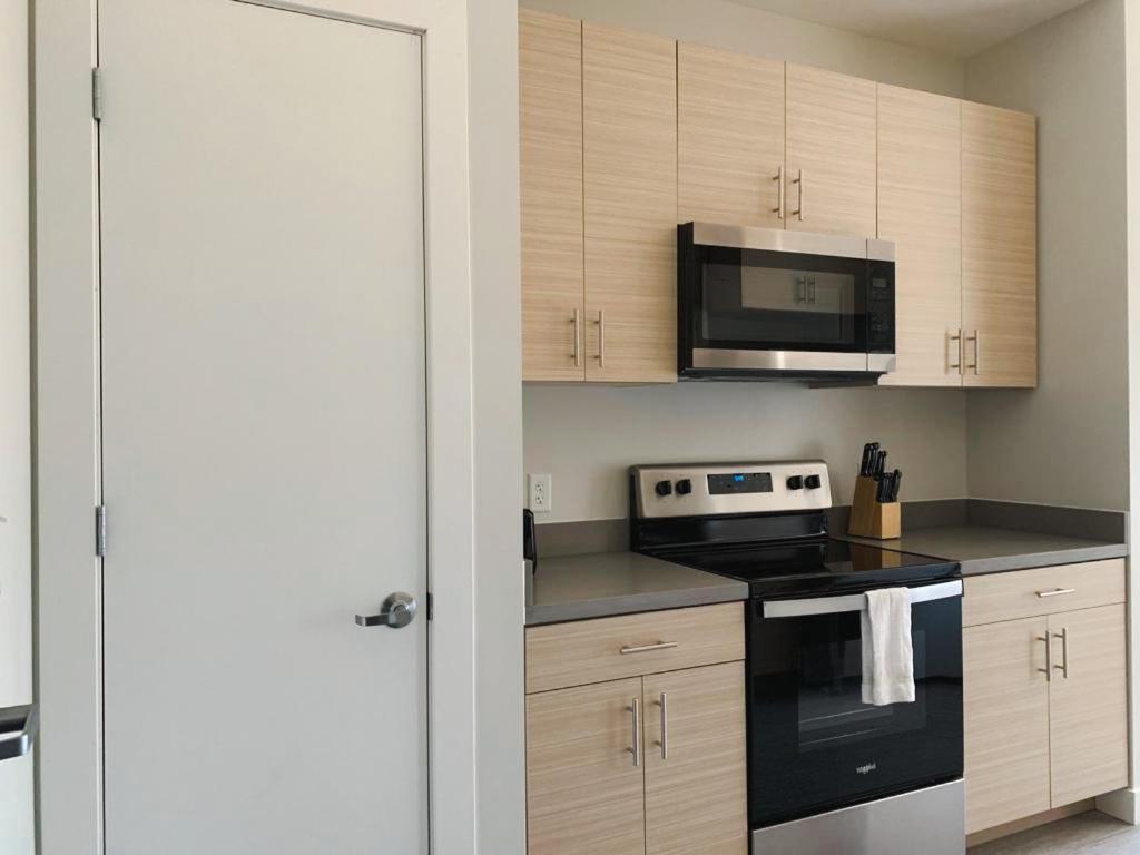 Sleepover Studio Apartments Des Moines Ngoại thất bức ảnh