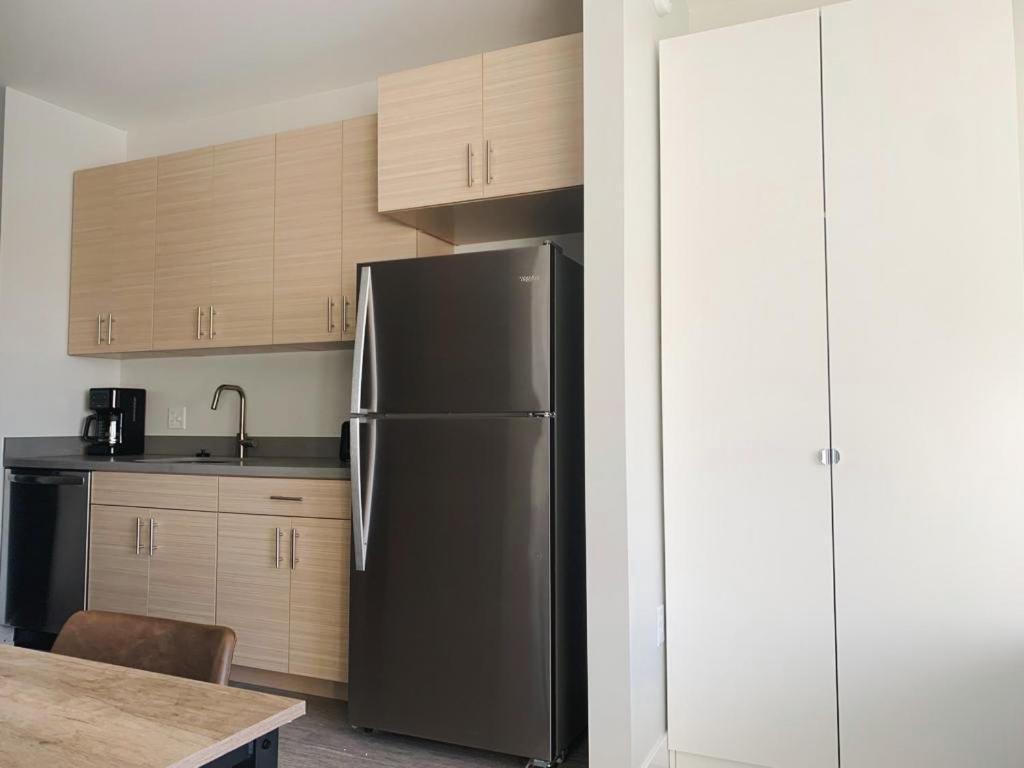 Sleepover Studio Apartments Des Moines Ngoại thất bức ảnh