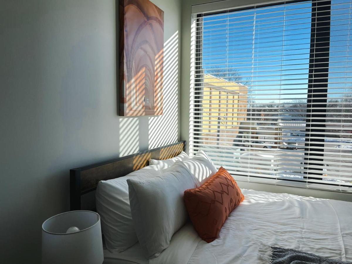 Sleepover Studio Apartments Des Moines Ngoại thất bức ảnh